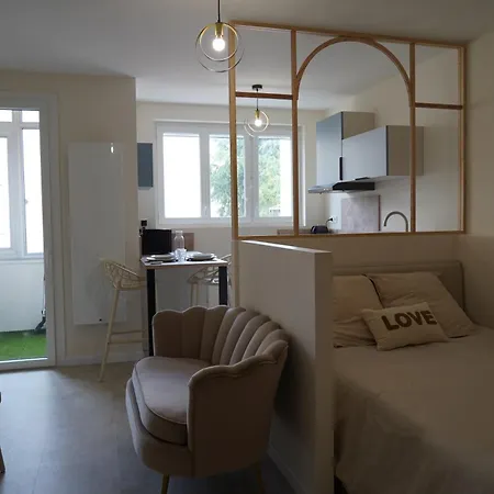 Les 20 Bonheurs - Cosy Pour 2 Pers - Check-in 24-24 *